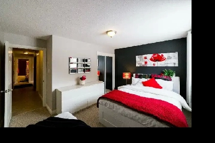 McKinnon Pointe Furnished (Short Term Rentals in Edmonton) Image# 1