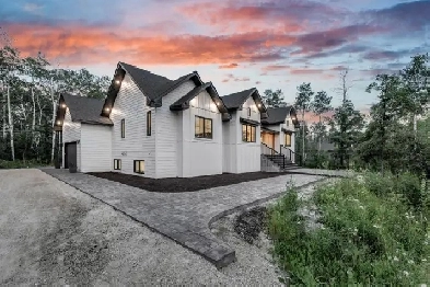 Gorgeous 6bdrm 3bthrm Farmhouse situated on private 2-acre lot! Image# 1