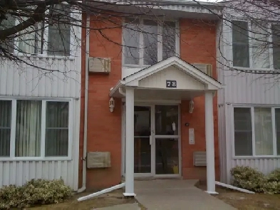 2 bedroom apartment next to Oshawa centre. Image# 1