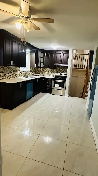 Three bedroom house for rent in Malton Mississauga Image# 1