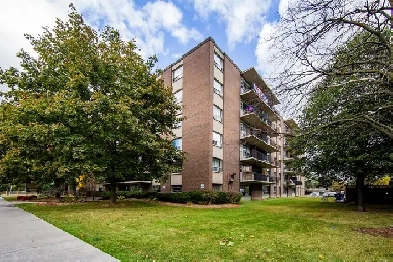 Belmar Apartments - 1 Bedroom available at 2265 Victoria Park Av Image# 1