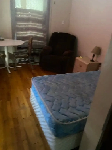 room for rent Image# 2