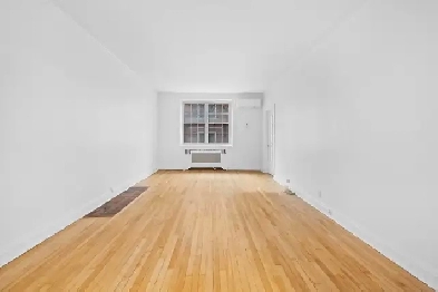 4780 Chem. de la Côte-des-Neiges - Amazing 2-bedroom apartment Image# 1