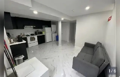 PRIVATE BEDROOM IN LEGAL BASEMENT  (Oaklea and McLaughlin) Image# 5