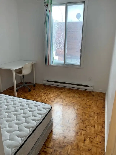 Room for Rent Near Downtown – Saint-Henri Image# 1