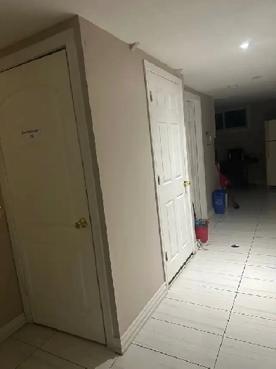 McCowan and Ellesmere Room for Rent Image# 1