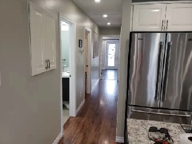 Private Bedroom for Rent! All Inclusive! - January 1, 2026 Image# 2