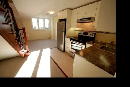 Spacious apt in modern house in Little Italy, Feb. 1 Image# 1