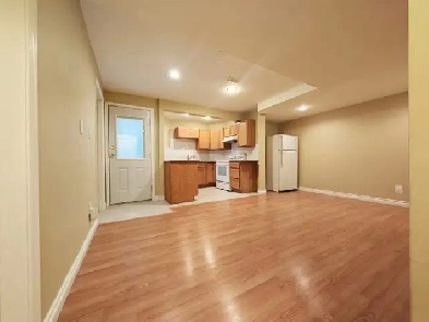 Fraser Heights Basement Suite for Rent:Excellent Schools, Shops Image# 10