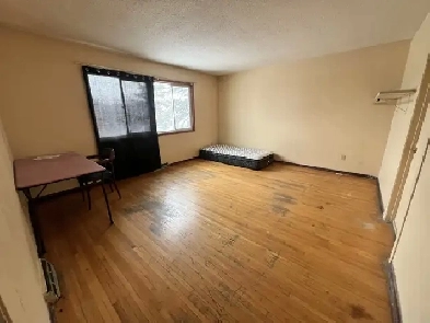 Room for available Image# 1