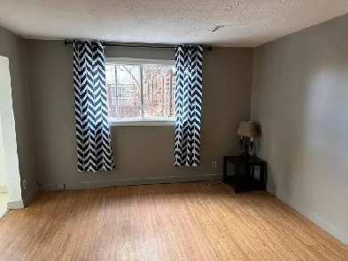 Room Rental - Main Floor Image# 1