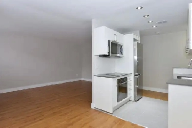 renovated two bedroom, Broadview and Cosburn - ID 4285 Image# 1