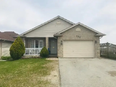 ROOM FOR RENT -Just minutes from Fanshawe College $710 inclusive Image# 2