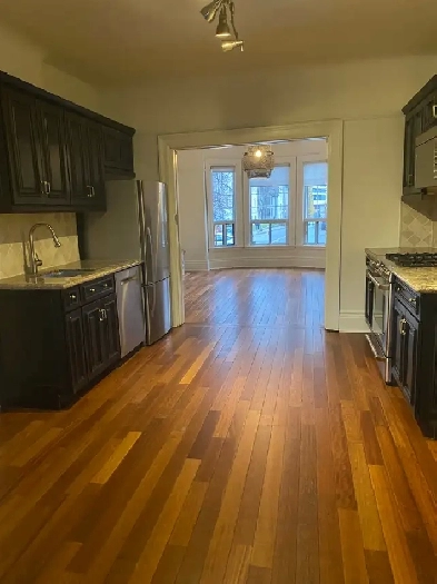 Annex - 1 bed-2 bath-private yard-parking Image# 1