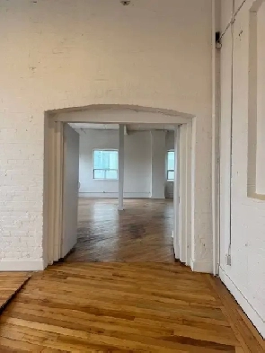 Lansdowne and Bloor Commercial Studios Image# 7