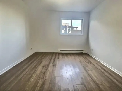 2 CH - 1 SDB - Charlemagne - $1,595 /mo Image# 1