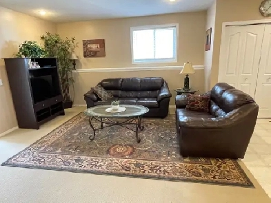 FURNISHED 2BDRM APARTMENT AVAIL JAN 1, SHORT TERM STAYS, $2000MO Image# 4