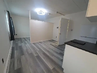 Studio For Rent Image# 3