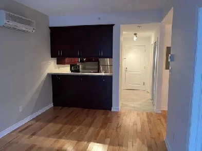 Condo à louer Image# 1