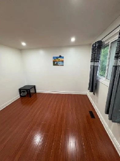 ROOM FOR RENT Image# 1