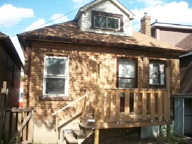 3BR FULL HOUSE   FINISH BASEMENT-$2500. OTTAWA & MAIN Image# 7