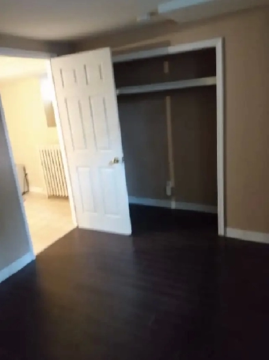 ROOM FOR RENT, PRIVATE $600 WALKING TO UOIT/DURHAM COLLAGE Image# 1