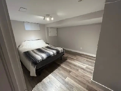 2 Bdrm Bayly and Salem Image# 7