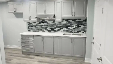 Room available for girl Image# 1