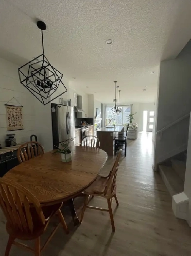 3 bed, 2.5 bath dream house! Image# 1