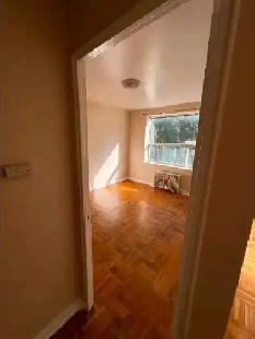 Large 2 Bdrm Apt available reasonable can be shared Cosburn-Pape Image# 1