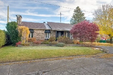 Turnkey Bungalow for Sale in Salaberry-de-Valleyfield Image# 9