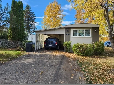 Walkable Mobile Home in the Center of Spruce Grove Image# 3