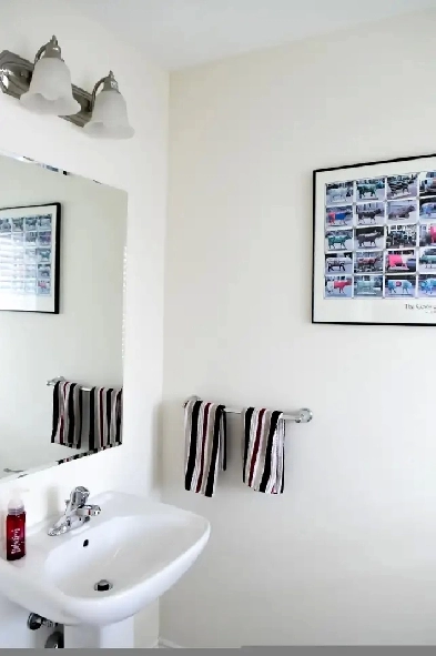 Doon South 3-bedroom, 2-bath townhouse for rent immediately. Image# 2