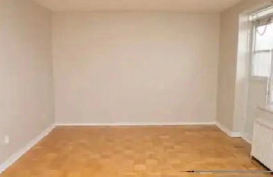 Rooms for rent $600-$800 all inclusive available December 15 Image# 1