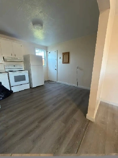 723Irvine St, Unit47, 2bedroom apt(1 bath 1 kt storey2)Northeast Image# 7