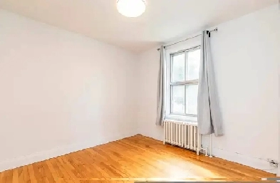 Room for rent $600 all inclusive available December 15 Image# 1