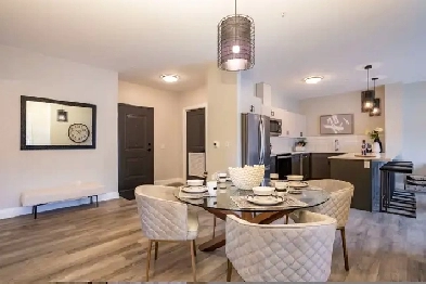 2 Bed, 1 Bed, & 1 Bed   Den UNITS AVAILABLE FOR 1 MONTH FREE! Image# 1