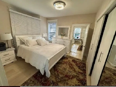 Luxury Furnished 1-Bedroom Apt, 5min walk to Subway,All Included Image# 10