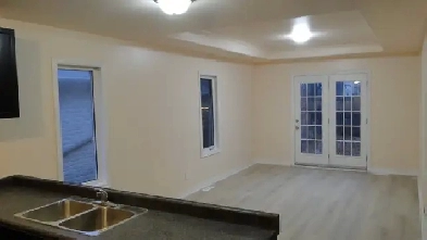 BARRIE, 3  1 BEDROOM, 2 BATHROOM BUNGALOW FOR RENT Image# 9