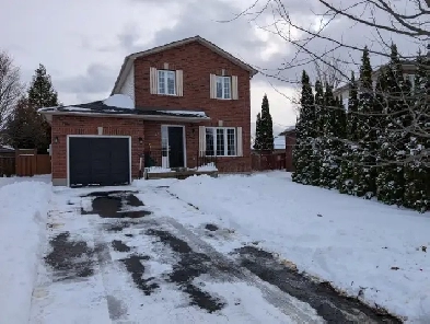 Entire House for Rent in South Barrie Image# 7