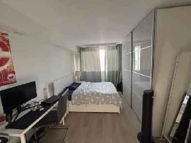 master room has private bathroom for rent Image# 1