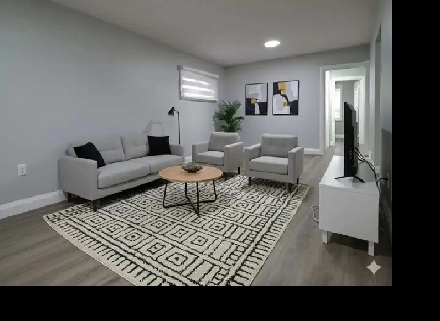 Newly Renovated 3‑Bed Main Floor — Private Driveway   Backyard Image# 1