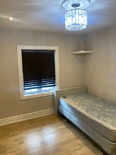 ROOM FOR RENT Image# 1