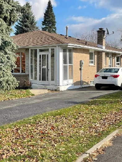 3 Bedrooms Bungalow Available For Rent Immediately Image# 1