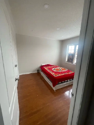 room for rent Image# 1