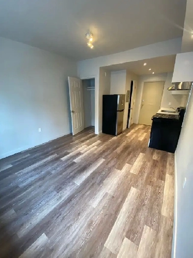 Bachelor unit in Durand Image# 3