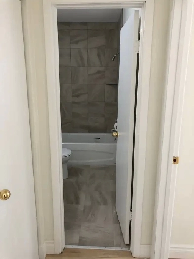 All Inclusive Fully Renovated 1Bedroom Apt with Balcony