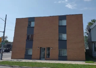 $1,150 Downtown. 1 Bedroom Apt. All incl. utils. Image# 2