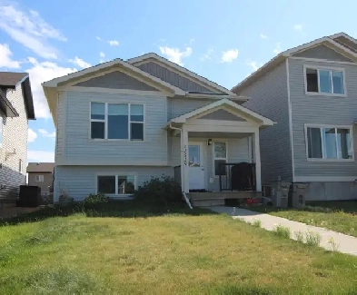 #8081- 3 Bedroom/2 Bath Upper unit located in Westpointe! Image# 13