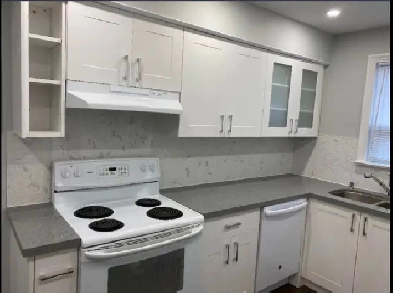 Furnished 3 Bedroom house  in  PortCredit for rent. Image# 6